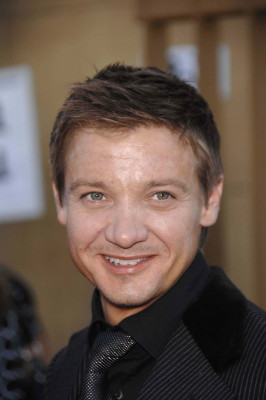 photo 19 in Jeremy Renner gallery [id631912] 2013-05-07 00:00:00