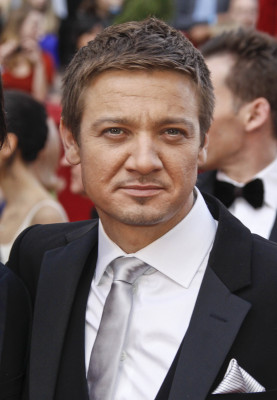 photo 16 in Jeremy Renner gallery [id636711] 2013-05-23 00:00:00