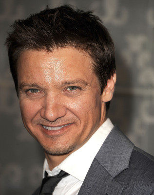 photo 20 in Jeremy Renner gallery [id648729] 2013-07-13 00:00:00