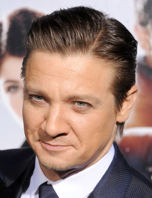 Jeremy Renner pic #603575