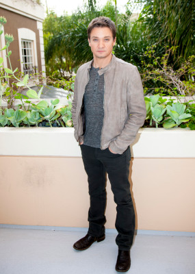 Jeremy Renner pic #616285