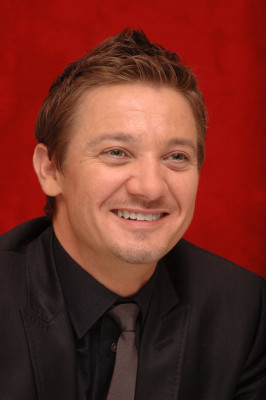 Jeremy Renner pic #604424