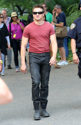Jeremy Renner pic #603602