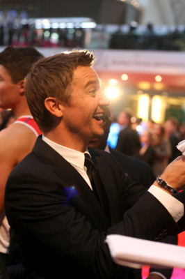 photo 16 in Jeremy Renner gallery [id501989] 2012-04-23 00:00:00