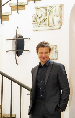 Jeremy Renner pic #538137
