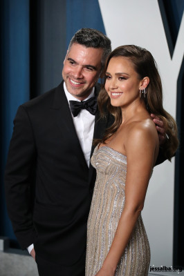Jessica Alba - Vanity Fair Oscar Party in Beverly Hills 02/09/2020