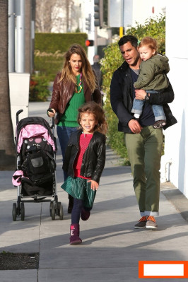 photo 7 in Jessica Alba gallery [id625393] 2013-04-16 00:00:00