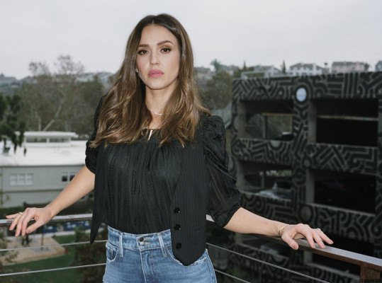 Jessica Alba - Frame (2019)