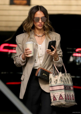 Jessica Alba - The Honest Company Office in Santa Monica 02/25/2021