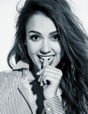 Jessica Alba (MADAME FIGARO) 2017