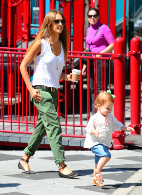 photo 18 in Jessica Alba gallery [id663713] 2013-09-15 00:00:00