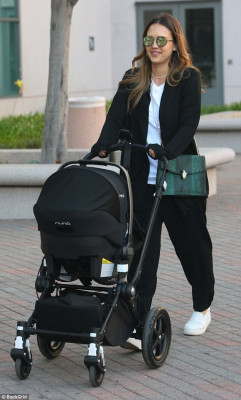 Jessica Alba pic #1039987