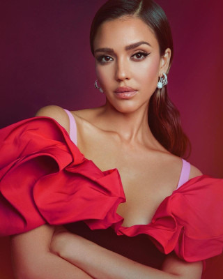 Jessica Alba – Numero Netherlands 2024