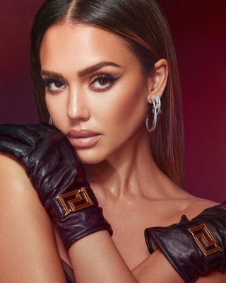 Jessica Alba – Numero Netherlands 2024