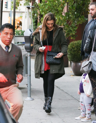 Jessica Alba – Out in Beverly Hills 