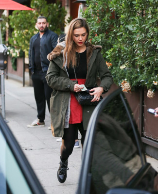 Jessica Alba – Out in Beverly Hills 