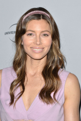 Jessica Biel – NBCUniversal Holiday Kick Off Event in LA