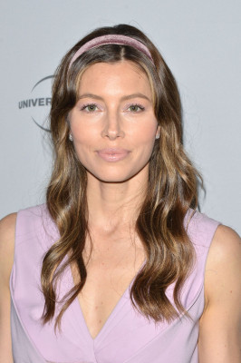 Jessica Biel – NBCUniversal Holiday Kick Off Event in LA