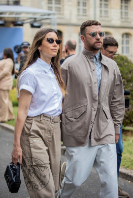 Jessica Biel - Dior Homme Spring Summer 2023 Show in Paris