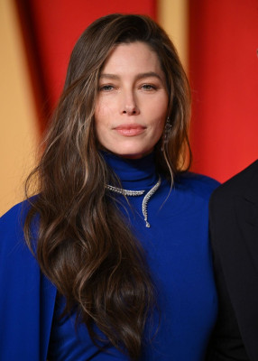 Jessica Biel – Vanity Fair Oscar Party in Beverly Hills