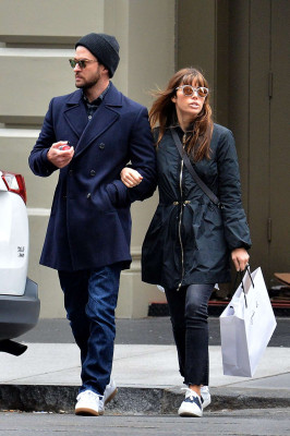 Jessica Biel and Justin Timberlake – Shopping in New York