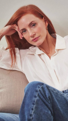 Jessica Chastain for TRUE BOTANICALS AMBASSADOR 2024