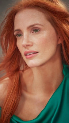 Jessica Chastain for TRUE BOTANICALS AMBASSADOR 2024
