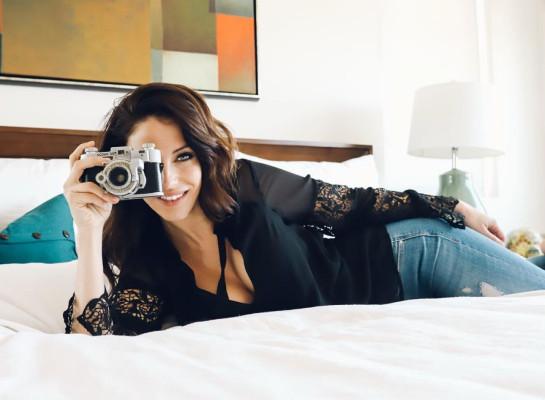 Jessica Lowndes – Social Media