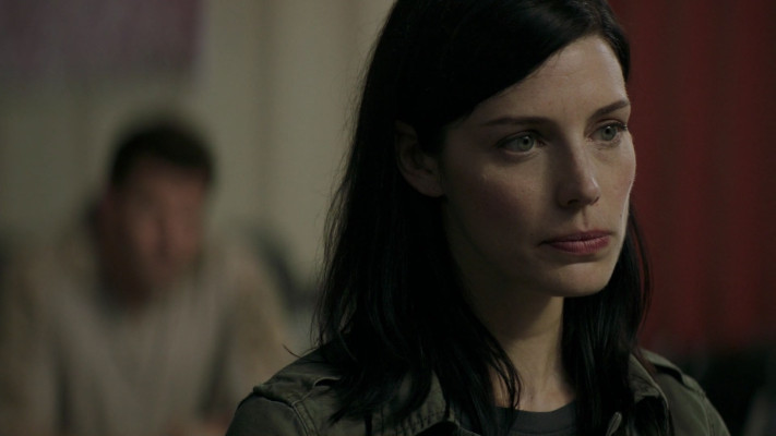 Jessica Pare - Seal Team (2017) 1x01 &#039;Tip Of The Spear&#039;