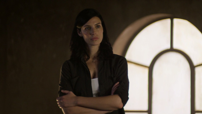 Jessica Pare - Seal Team (2017) 1x04 &#039;Ghosts Of Christmas Future&#039;