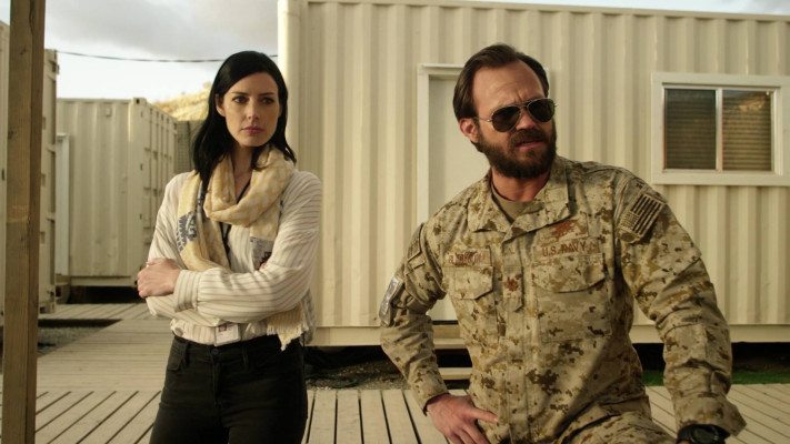 Jessica Pare - Seal Team (2018) 1x19 &#039;Takedown&#039;