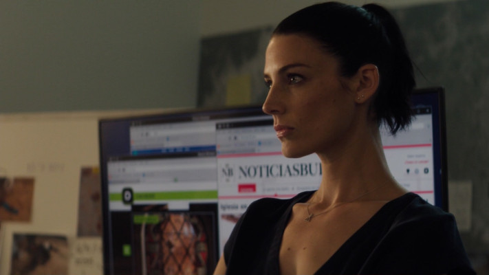 Jessica Pare - Seal Team (2018) 2x10 &#039;Prisoner&#039;s Dilemma&#039;