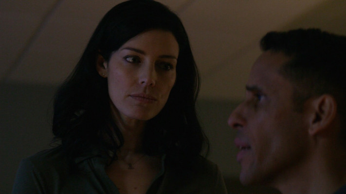Jessica Pare - Seal Team (2019) 2x20 &#039;Rock Bottom&#039;