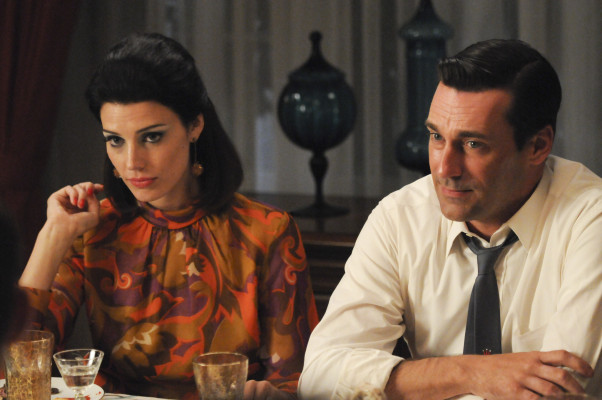 Jessica Pare - Mad Men (2012) 5x05 &#039;Signal 30&#039;