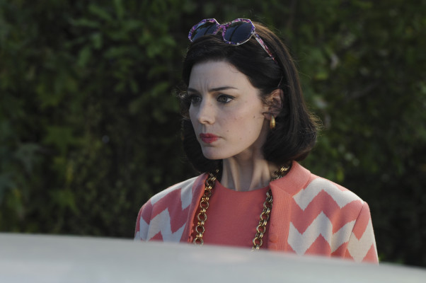 Jessica Pare - Mad Men (2012) 5x06 &#039;Far Away Places&#039;