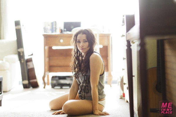 Jessica Parker Kennedy pic #698639
