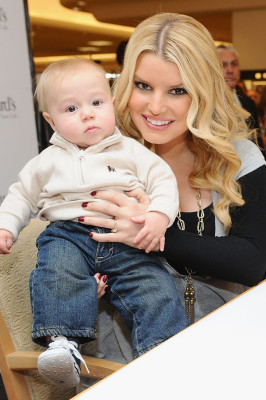 Jessica Simpson pic #314440