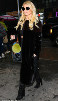 Jessica Simpson pic #851357