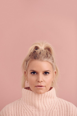JESSICA SIMPSON in Glamour Magazine, Honesty Issue 2020