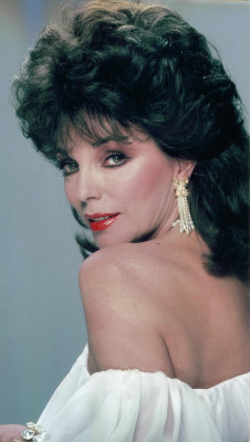 Joan Collins pic #367106