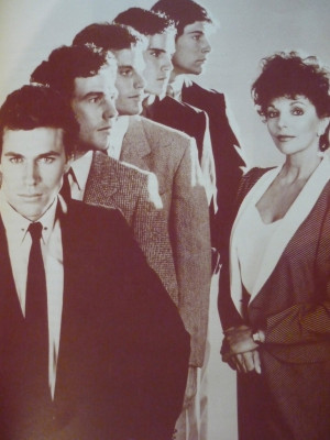 Joan Collins pic #273459