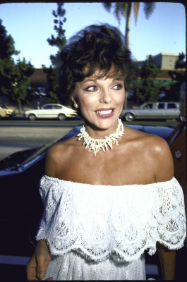 Joan Collins pic #376861