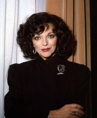 Joan Collins pic #189157