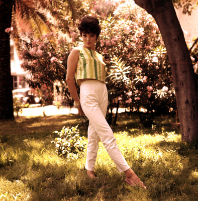 photo 8 in Joan Collins gallery [id391352] 2011-05-05 00:00:00