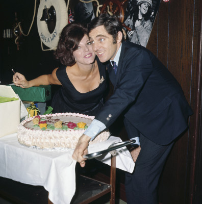 photo 10 in Joan Collins gallery [id387703] 2011-04-22 00:00:00