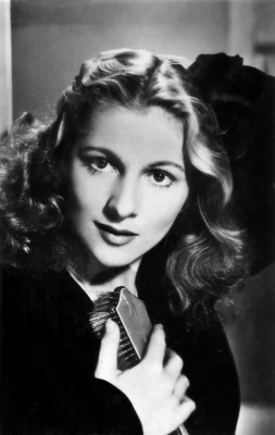 Joan Fontaine pic #377194