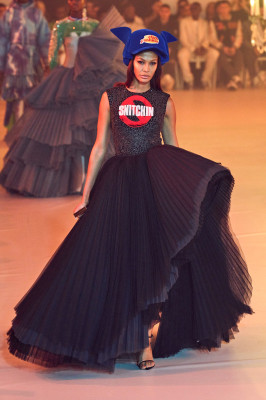 Off-White Fall/Winter 2022 Fashion show in Paris