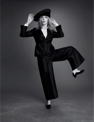 Jodie Comer by Emma Summerton for Vogue España // 2021