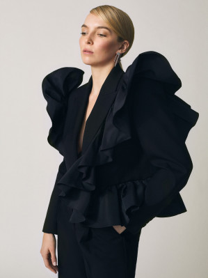 Jodie Comer by Agata Pospieszynska for Harper&#039;s Bazaar UK (Dec 2021)