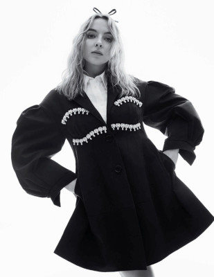 Jodie Comer by Emma Summerton for Vogue España // 2021